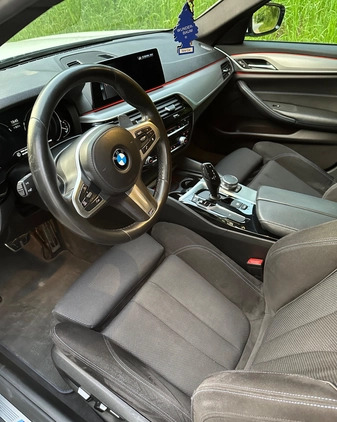 BMW Seria 5 cena 120900 przebieg: 189000, rok produkcji 2017 z Kraków małe 781